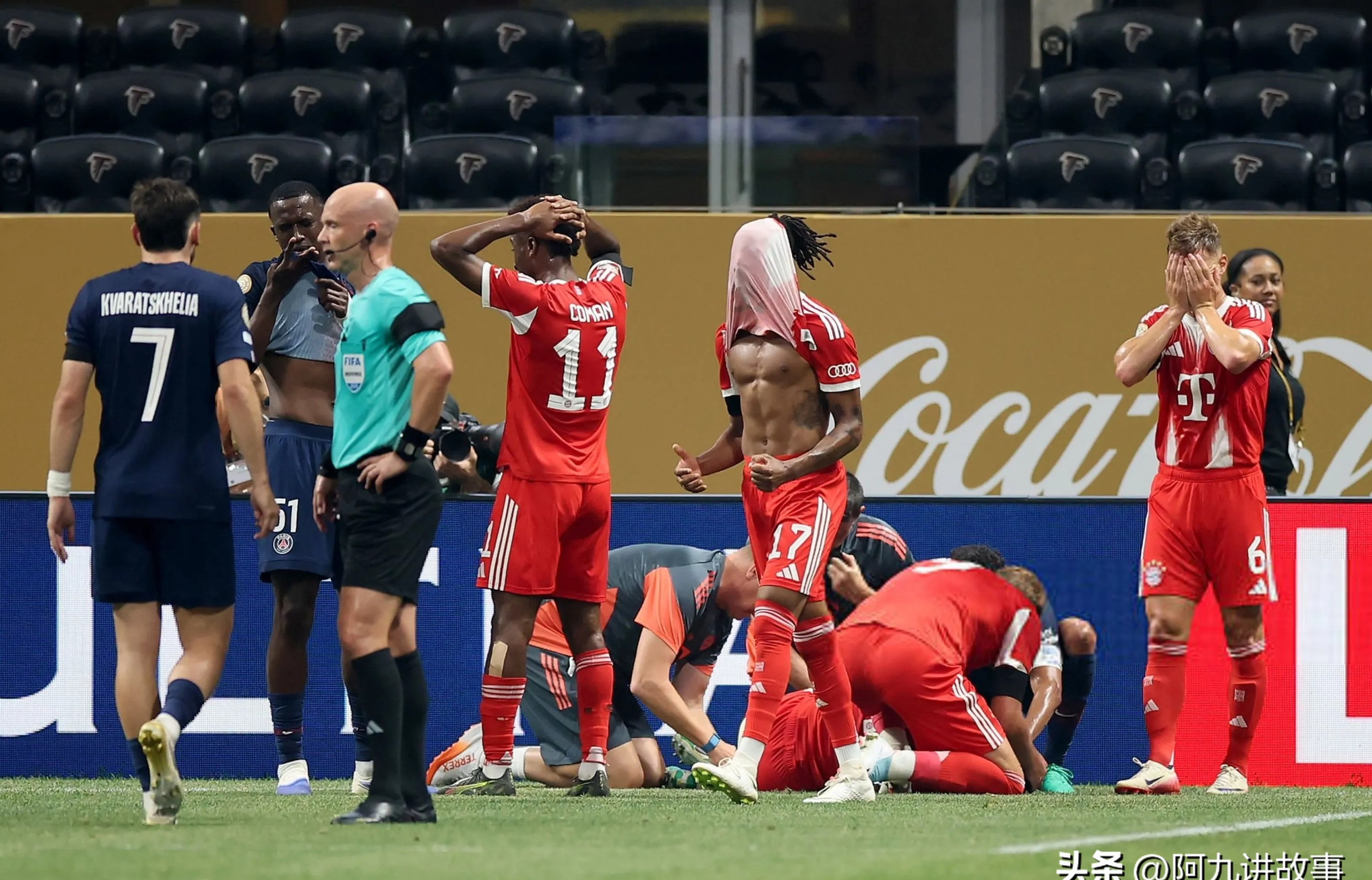 星空体育全站 -多特蒙德训练开放日，清晨战术微调引欢呼，欧冠在即，球探报告显示潜力(多特蒙德5比2拜仁)