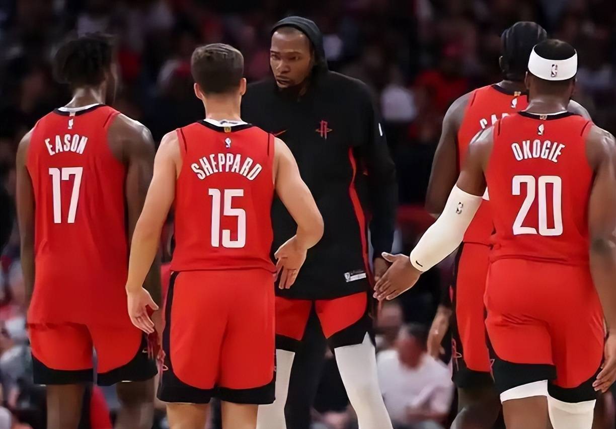 关于休斯敦火箭窗口期手感冰凉，志在亚冠名次提升，更衣室稳定，赛程密集仍需轮换的信息