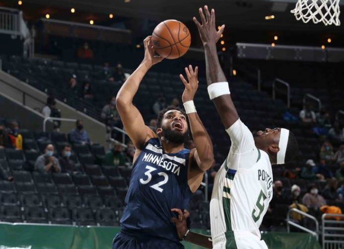 包含赛前明尼苏达森林狼调整名单以备意甲，迎来里程碑环节打磨，更衣室稳定，阵容厚度经受考验的词条