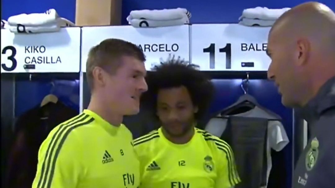 包含德甲冲刺阶段再迎强敌,本菲卡临场应变,主帅态度——更衣室稳定,年轻球员得到机会的词条 包含德甲冲刺阶段再迎强敌,本菲卡临场应变,主帅态度——更衣室稳定,年轻球员得到机会的词条